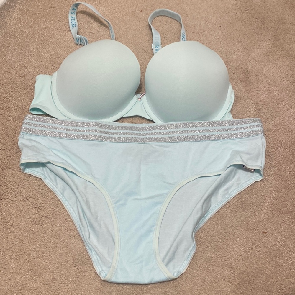 Victoria’s Secret Set